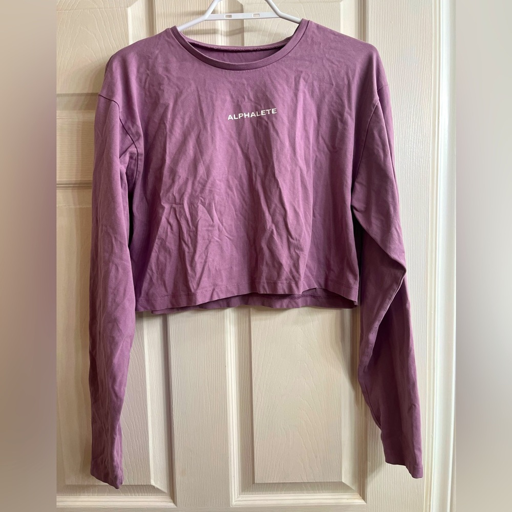 ALPHALETE Cropped Long Sleeve size M